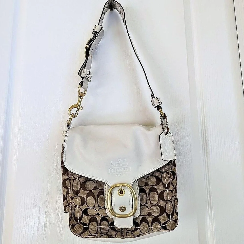 Y2K Vintage Coach Bleeker Signature Buckle Flap Shoulder Bag With White Leather